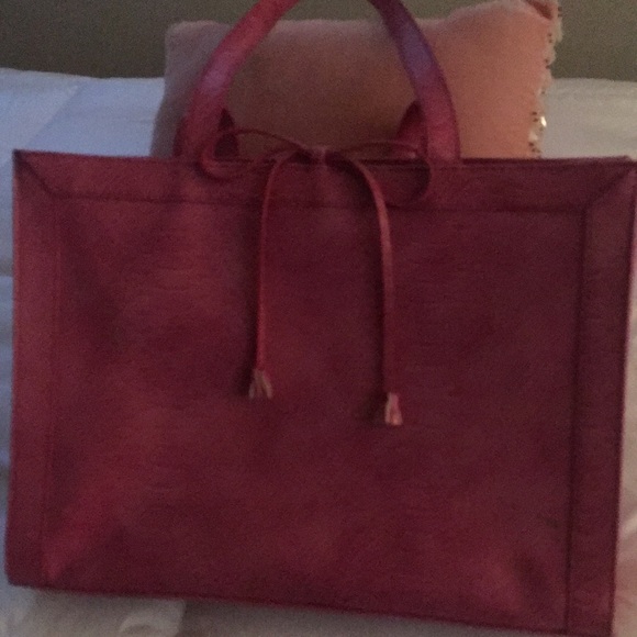 Never used Liz tote in hot pink. - Picture 7 of 7
